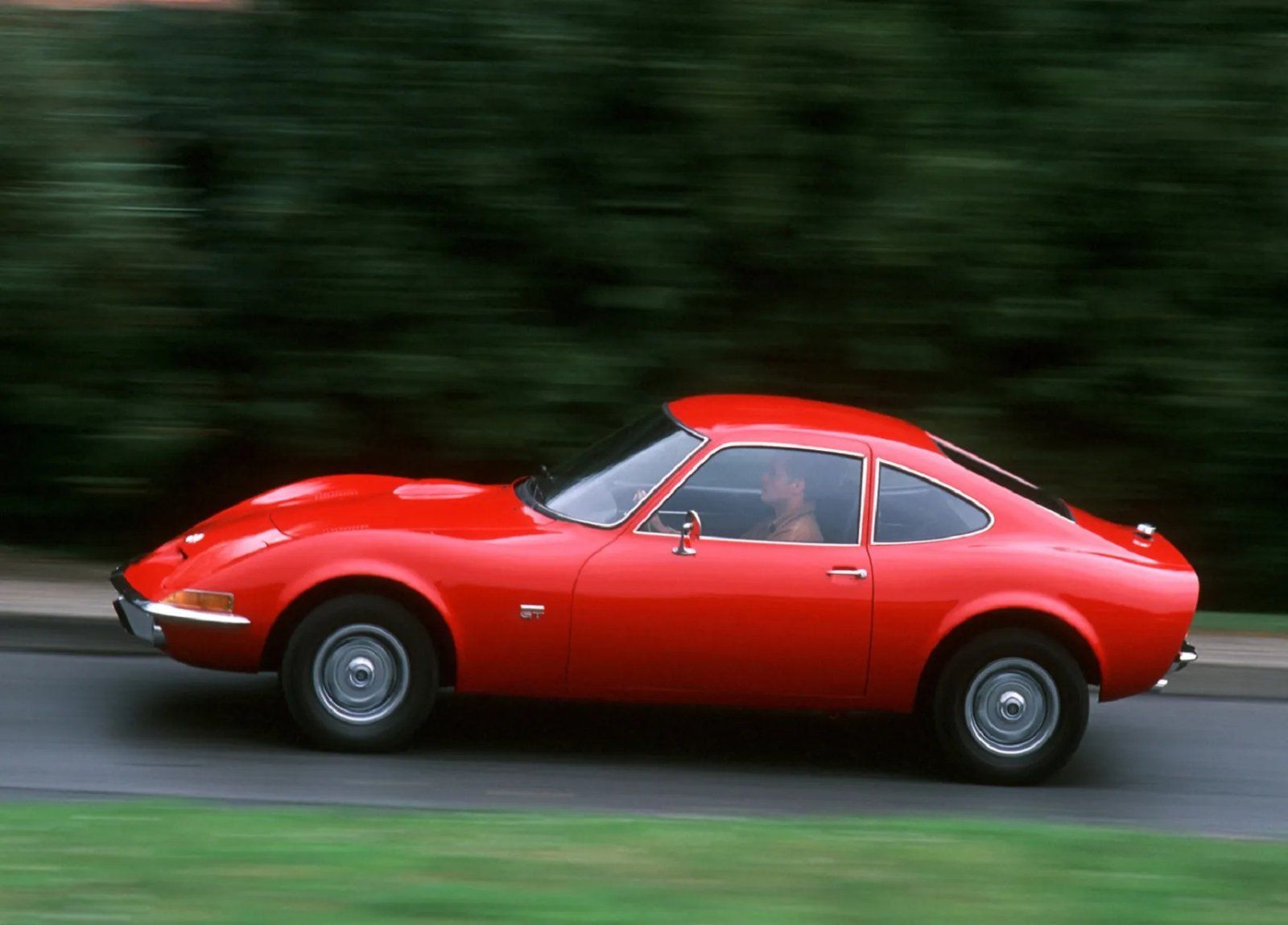 1968-Opel-GT-side.jpg