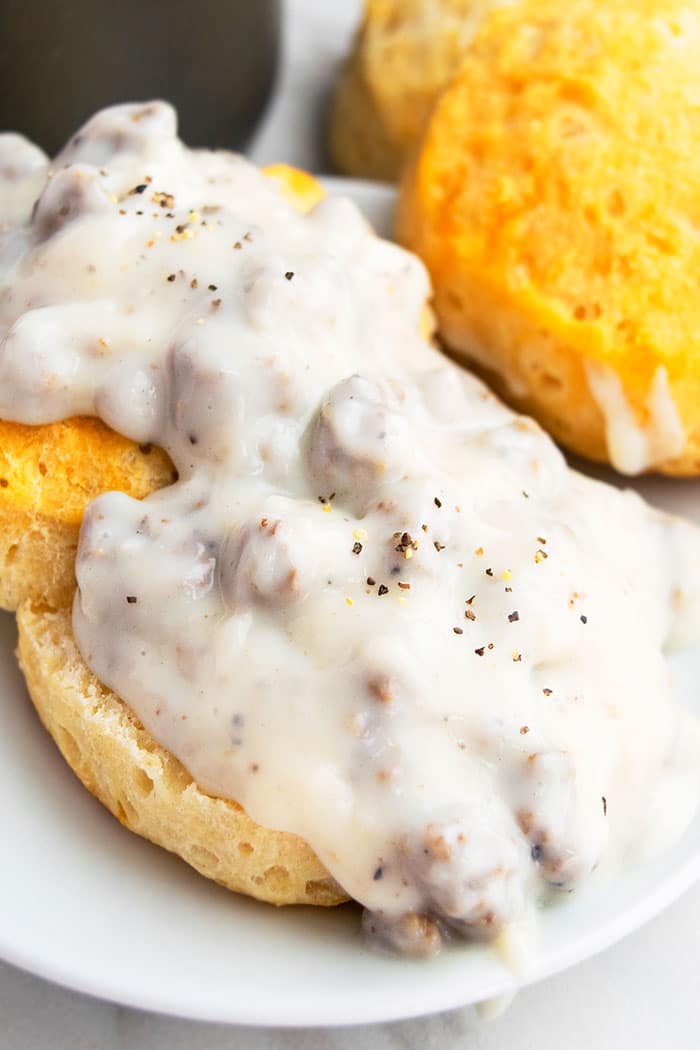 Biscuits-and-Gravy-Recipe.jpg