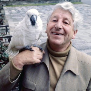 johnny morris with brolly.jpg