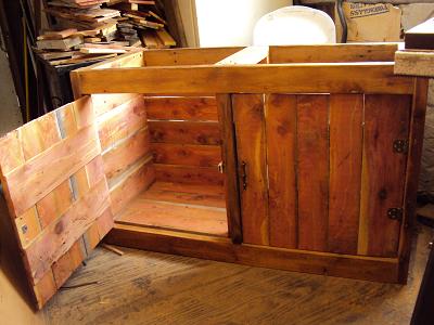 90 gallan Cedar stand 002.jpg